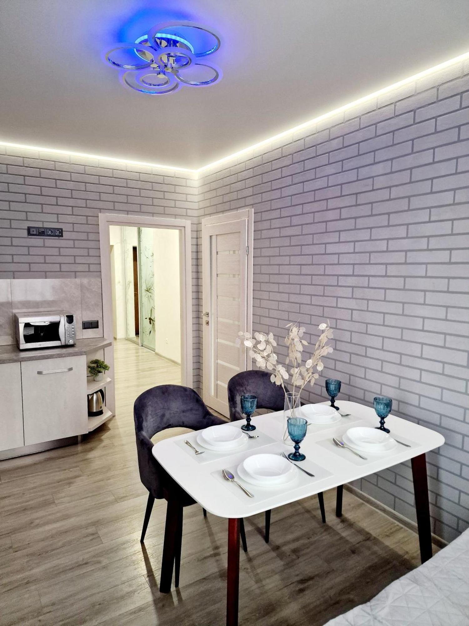 Apartament On Chornovola, 40 Жк "Варварівка" Lutsk Exterior photo